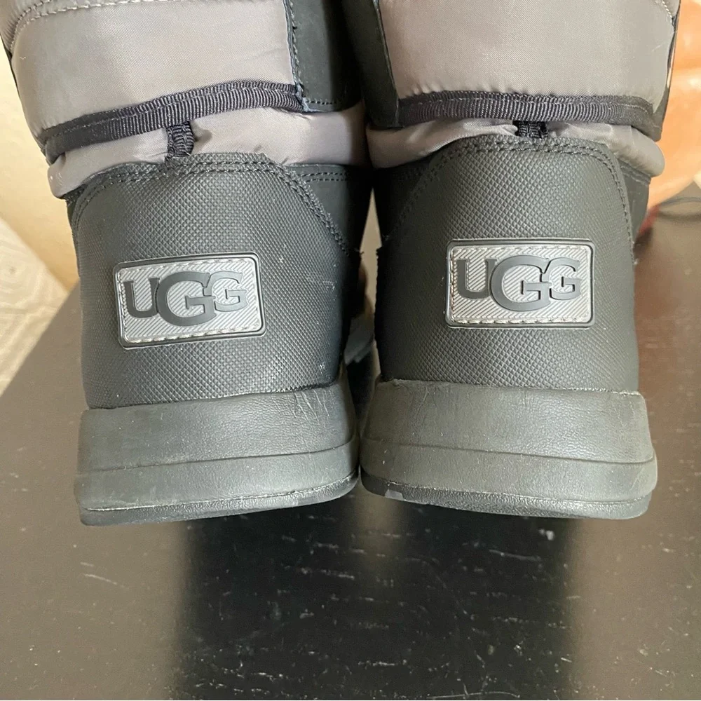 COPY - UGG Unisex Kids TOTY WEATHER Snow Black Boots Size 6